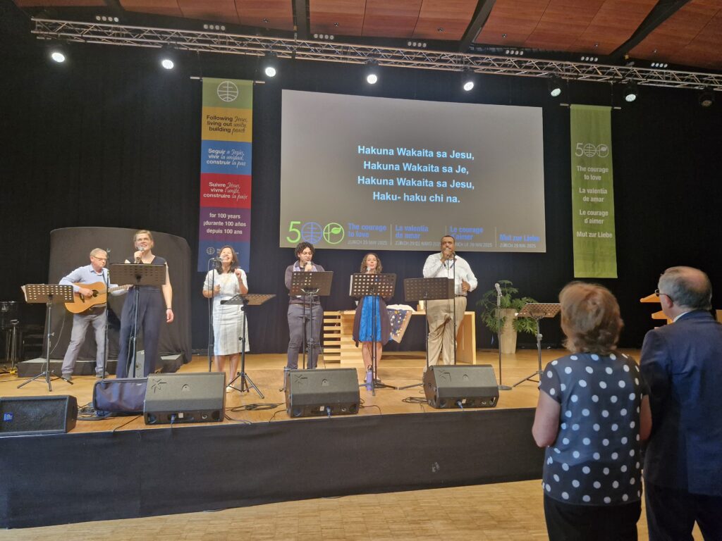 MWC100 choir