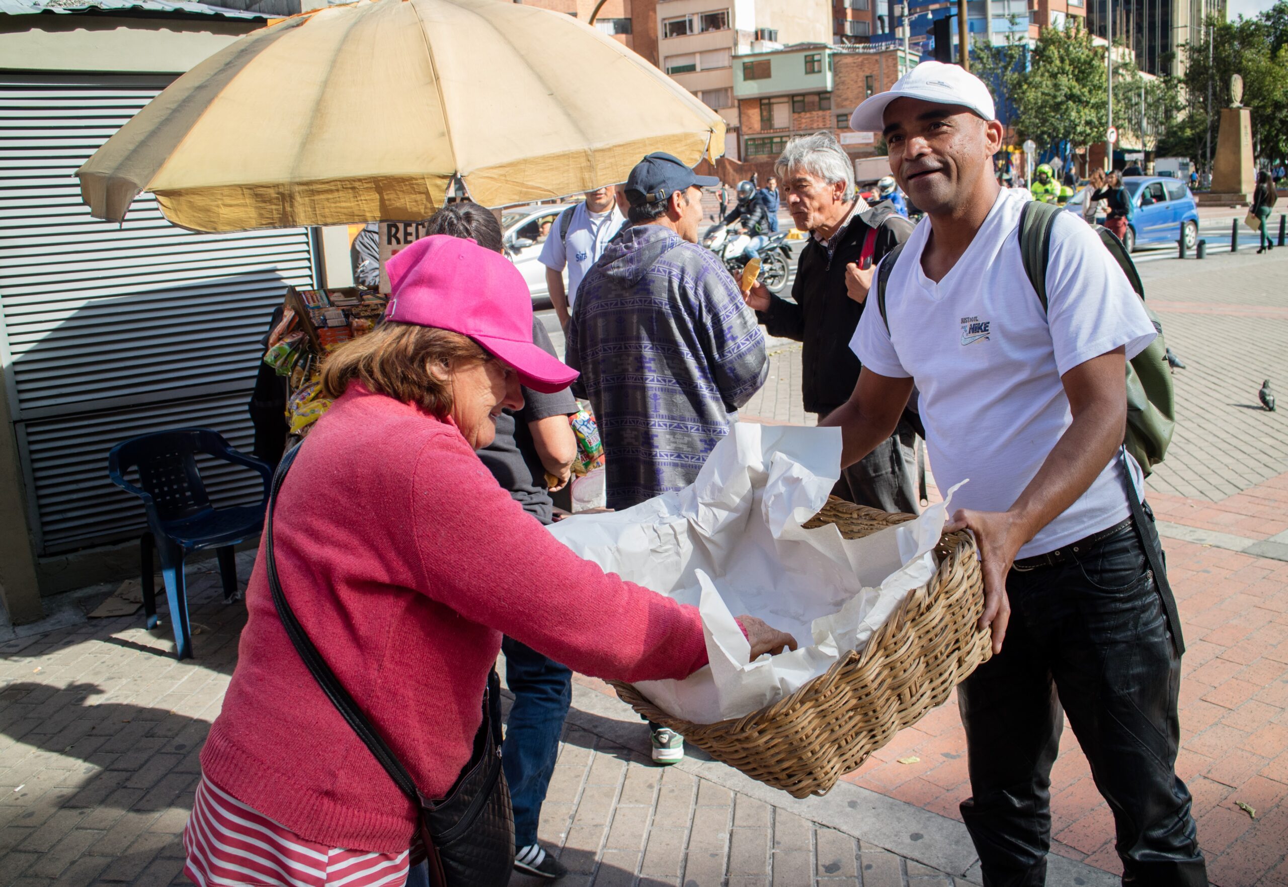 Hay más dicha en dar que en recibir
